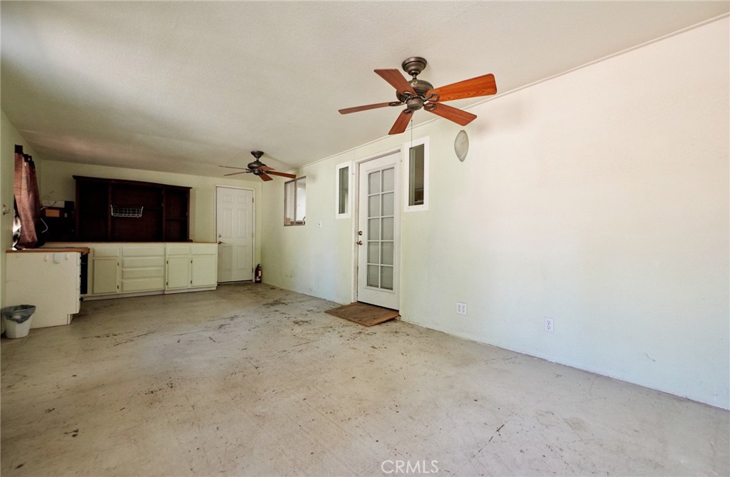 6934 Rogers Lane