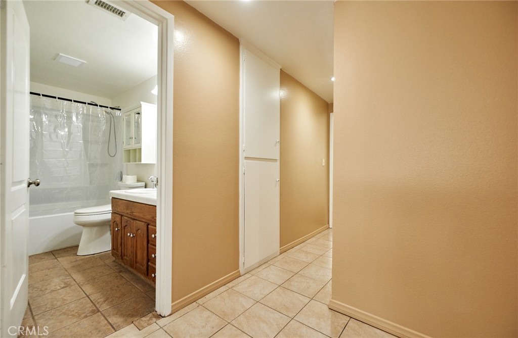 6934 Rogers Lane