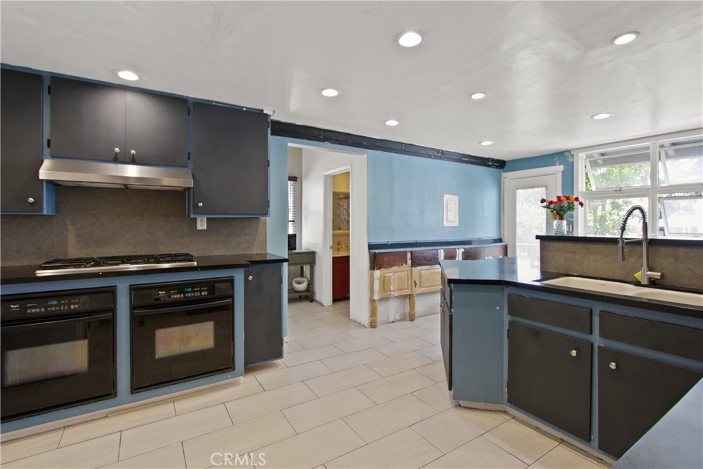 2356 Bonita Ave