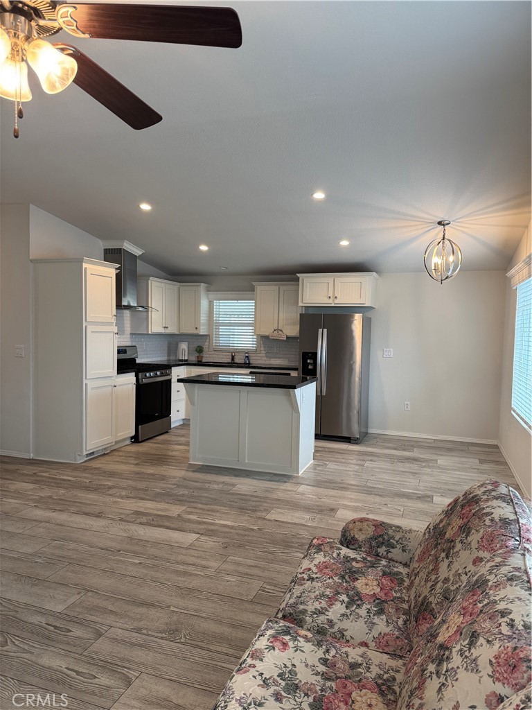 22221 S Bloomfield Avenue 16