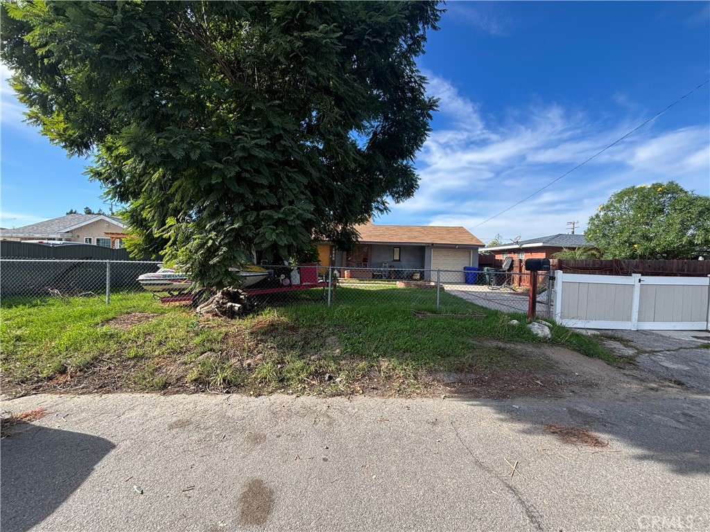 7474 Elmwood