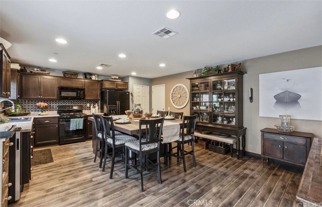 7047 Sagebrush Way