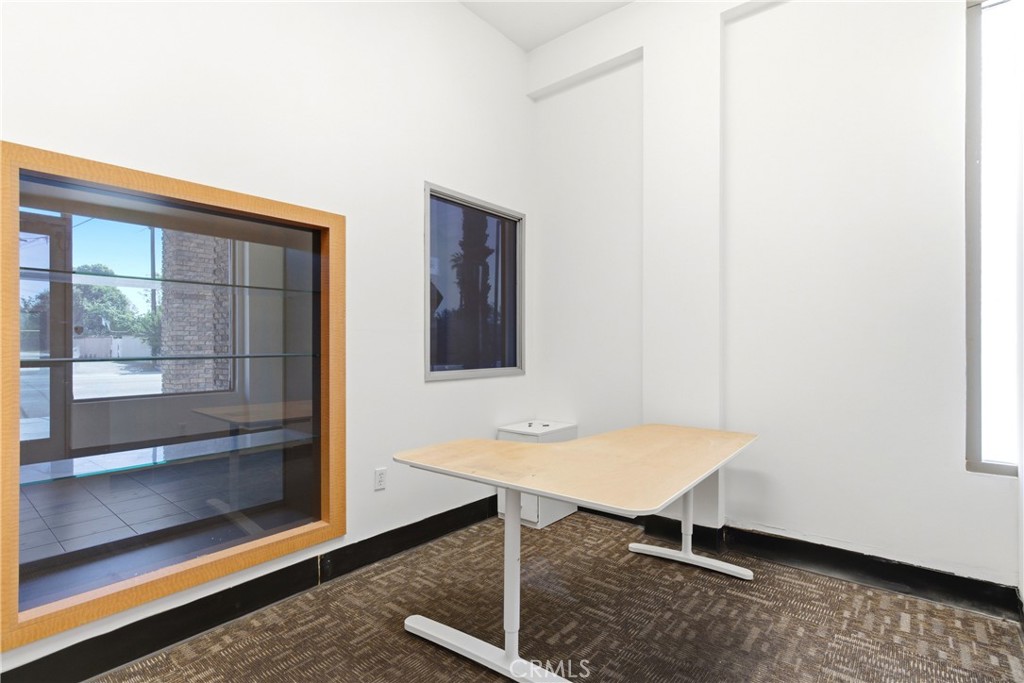 215 S Citrus