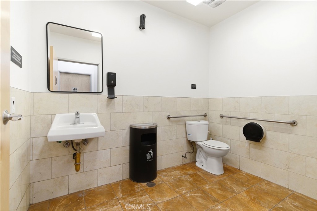 215 S Citrus