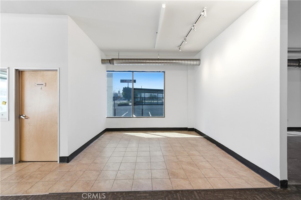 215 S Citrus
