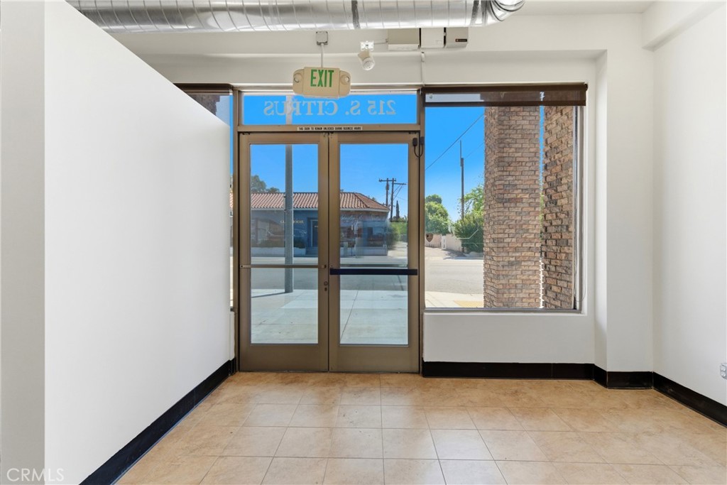 215 S Citrus