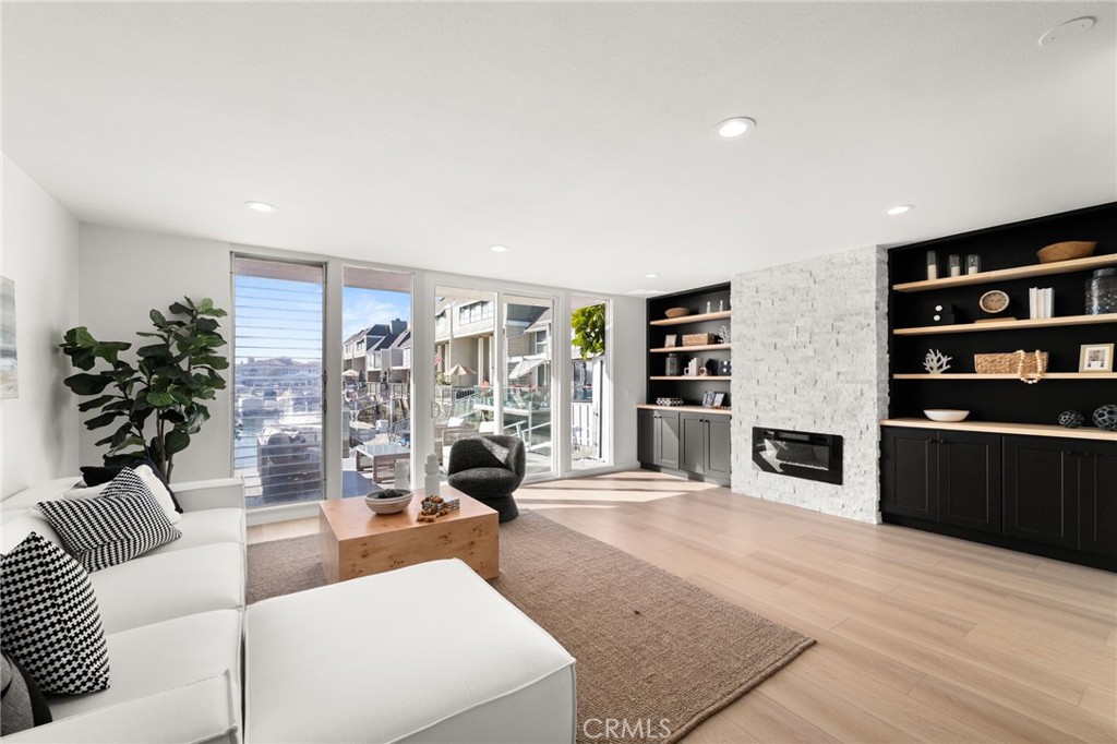 16435 Harbour Lane 13