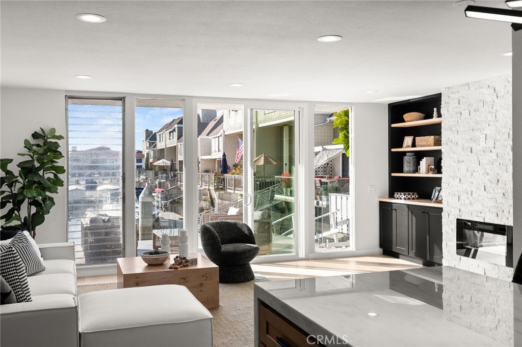 16435 Harbour Lane 13