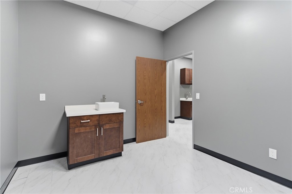 685 E Grand Boulevard 101