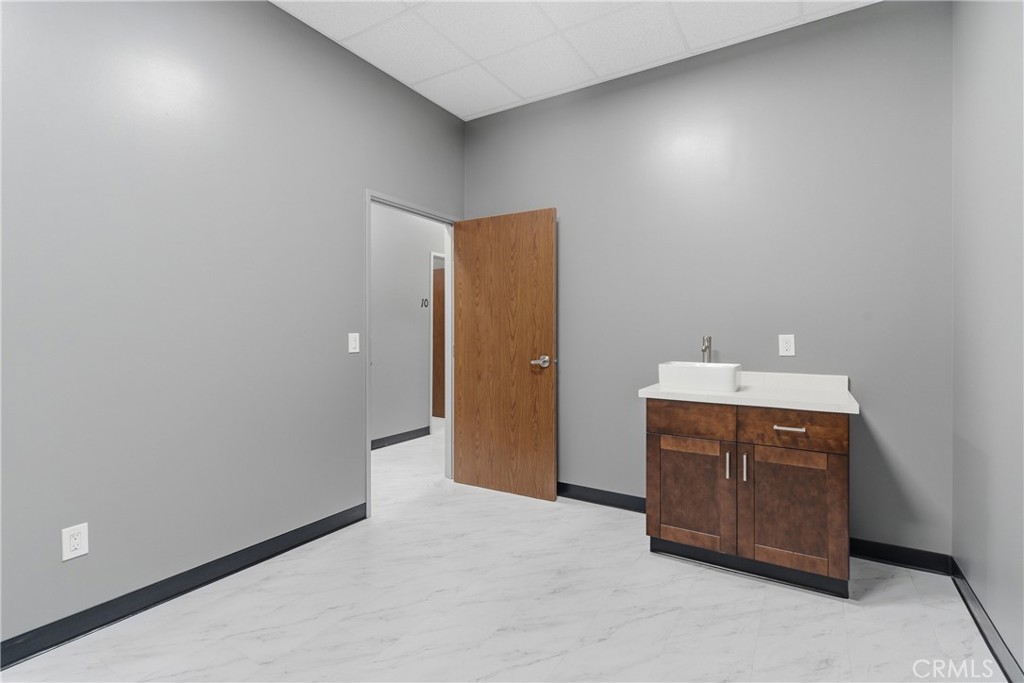 685 E Grand Boulevard 101