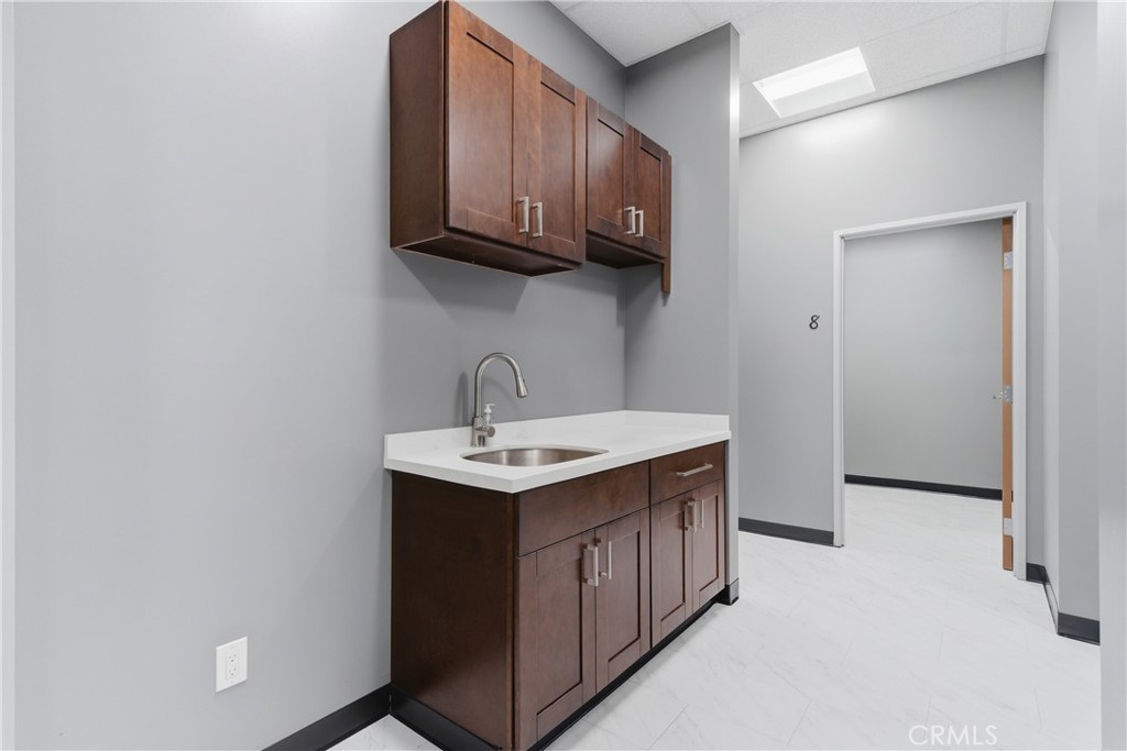 685 E Grand Boulevard 101