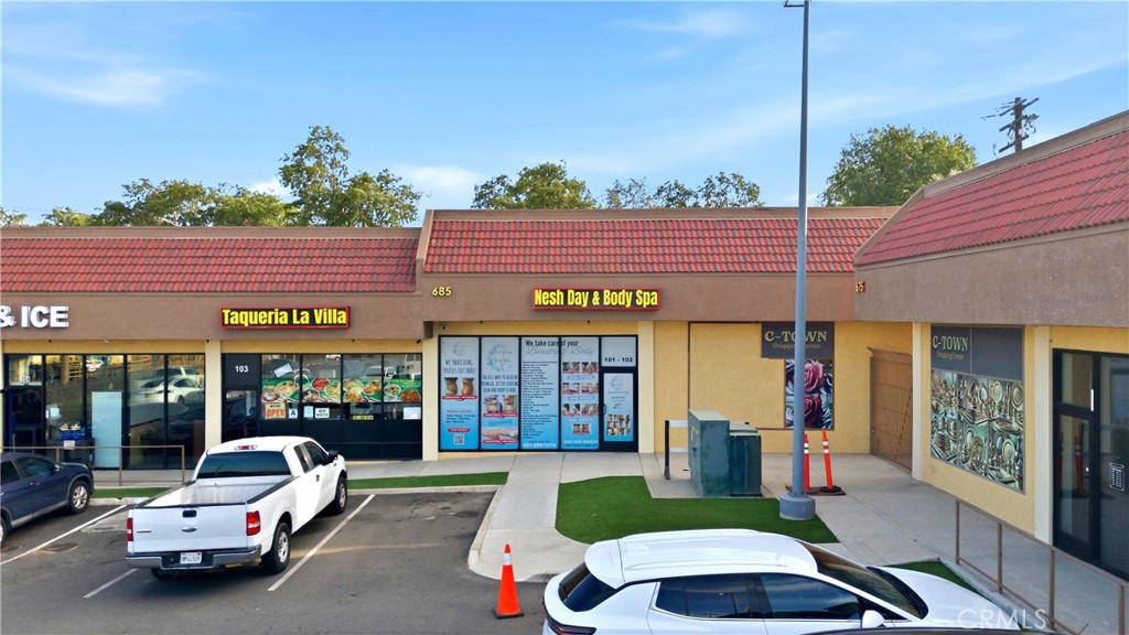 685 E Grand Boulevard 101