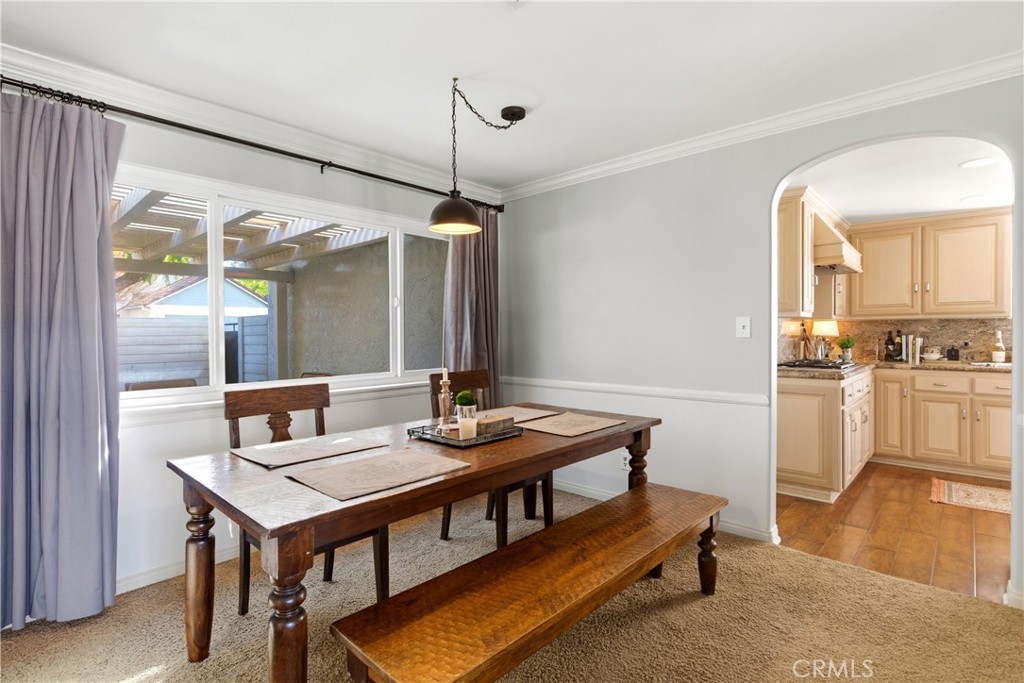 1562 E Citrus