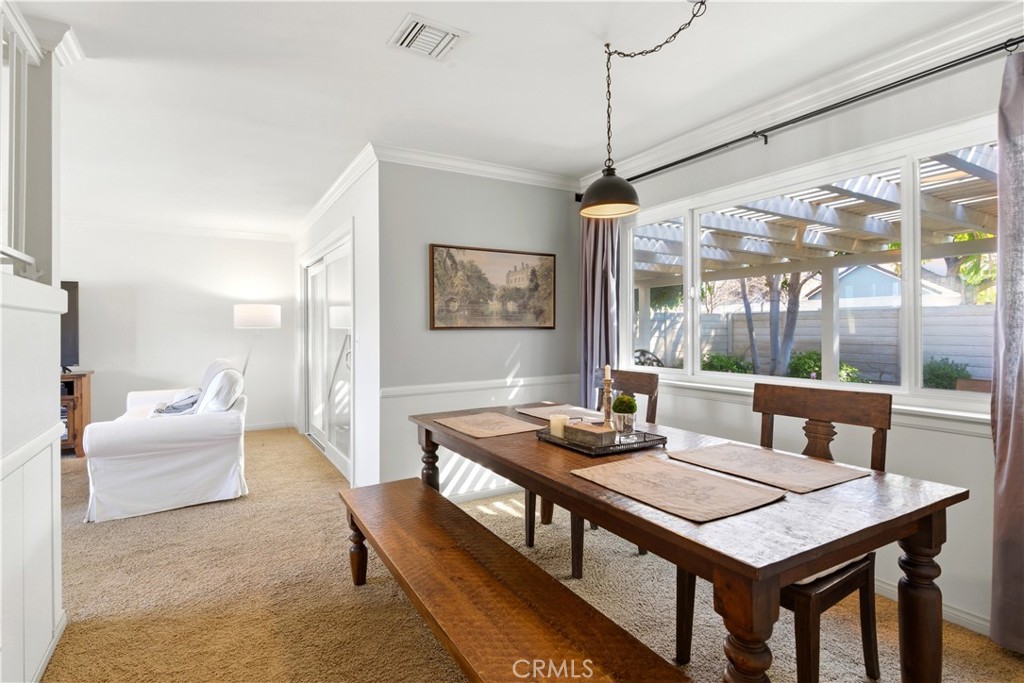 1562 E Citrus
