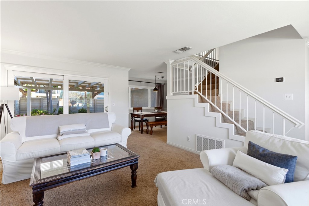 1562 E Citrus