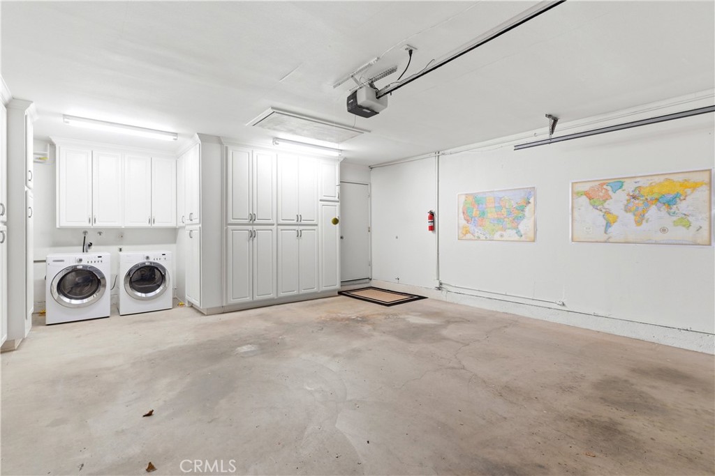 1562 E Citrus