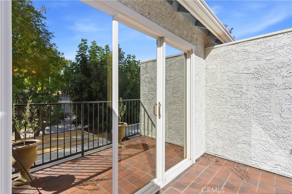 1562 E Citrus