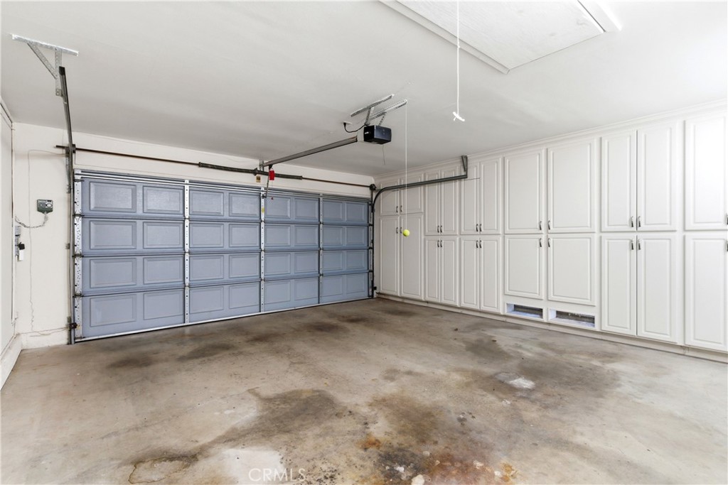 1562 E Citrus