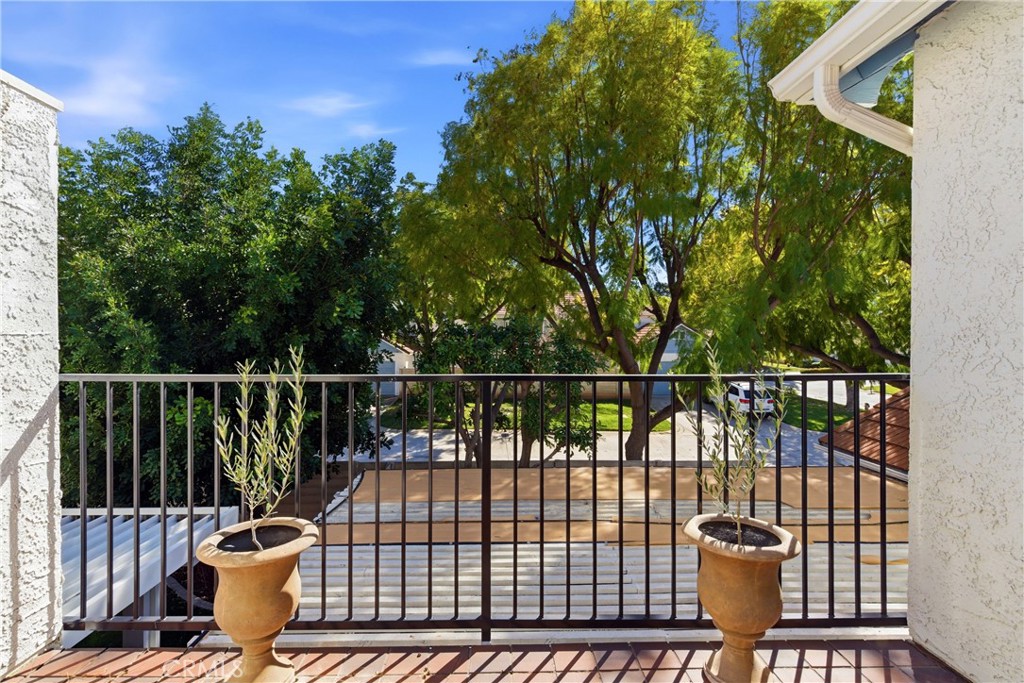 1562 E Citrus