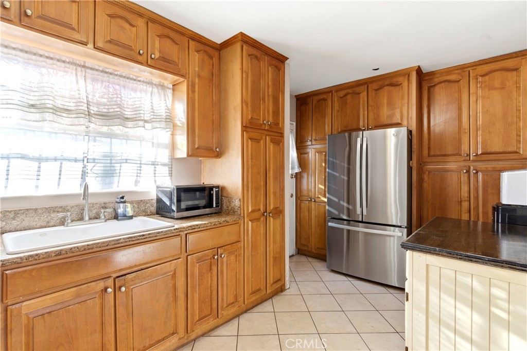 10731 Wright Road