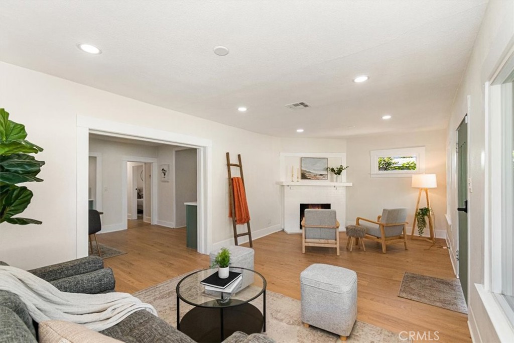 4474 Highland