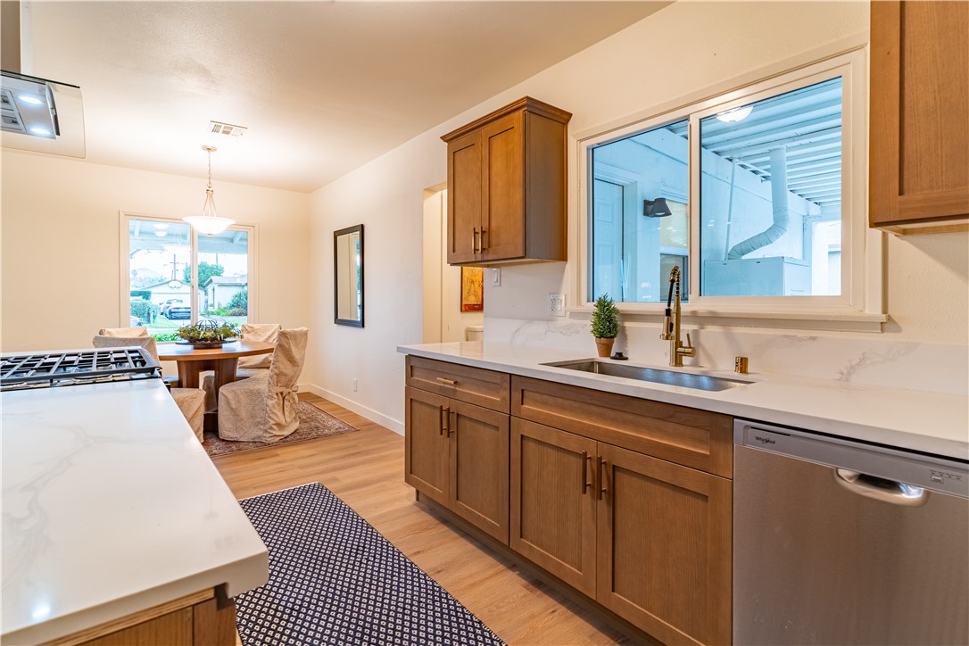 3766 Lofton