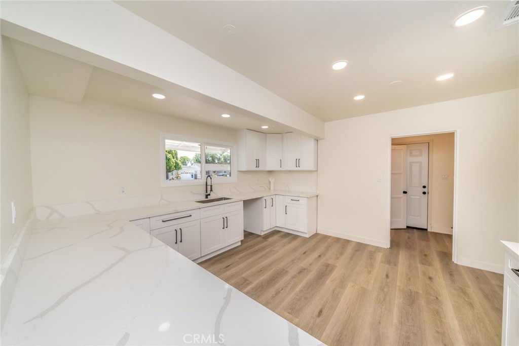 1450 Pepper Tree Lane