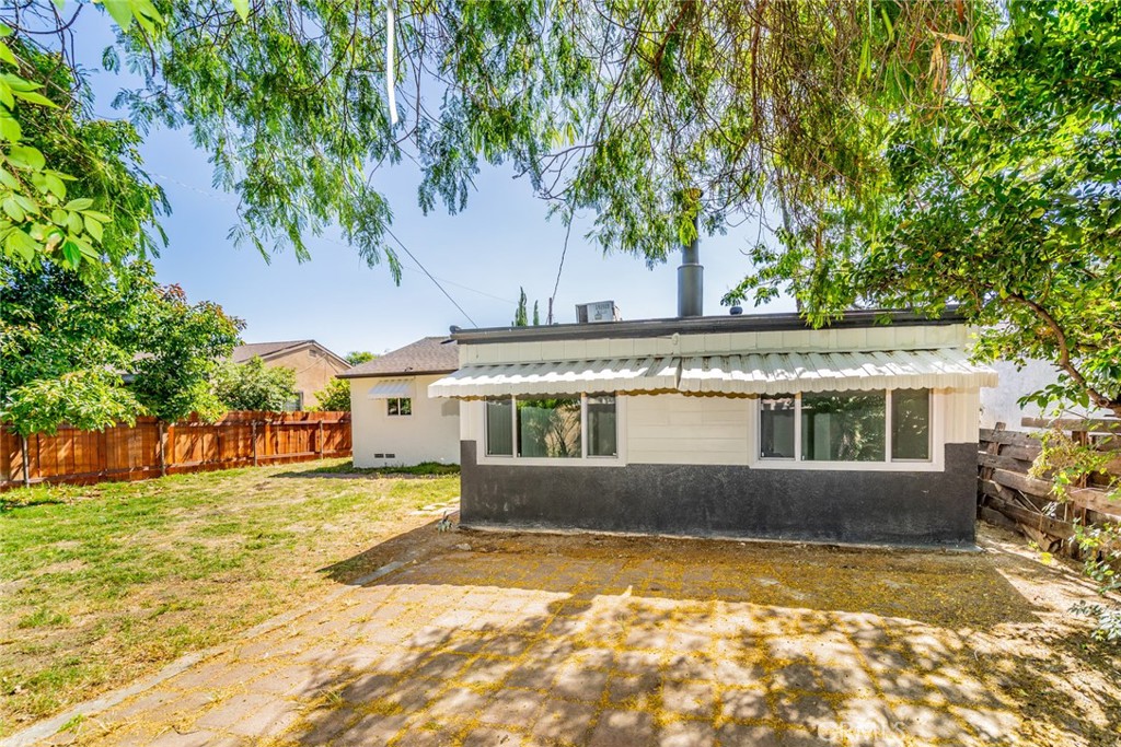 1450 Pepper Tree Lane
