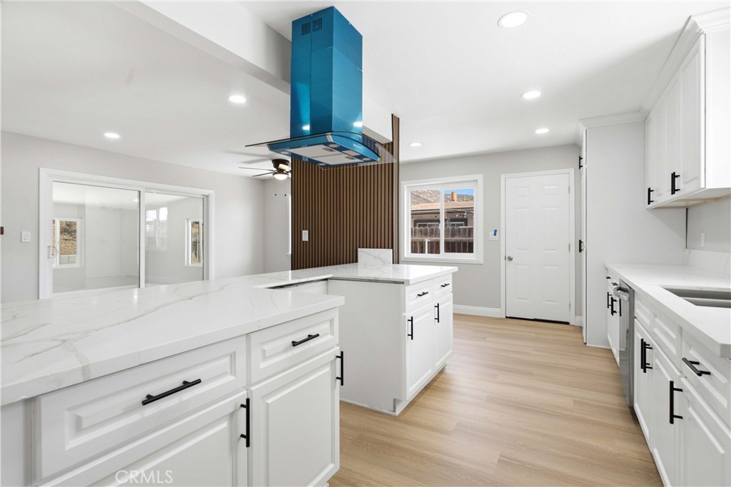 5945 Paramount Drive