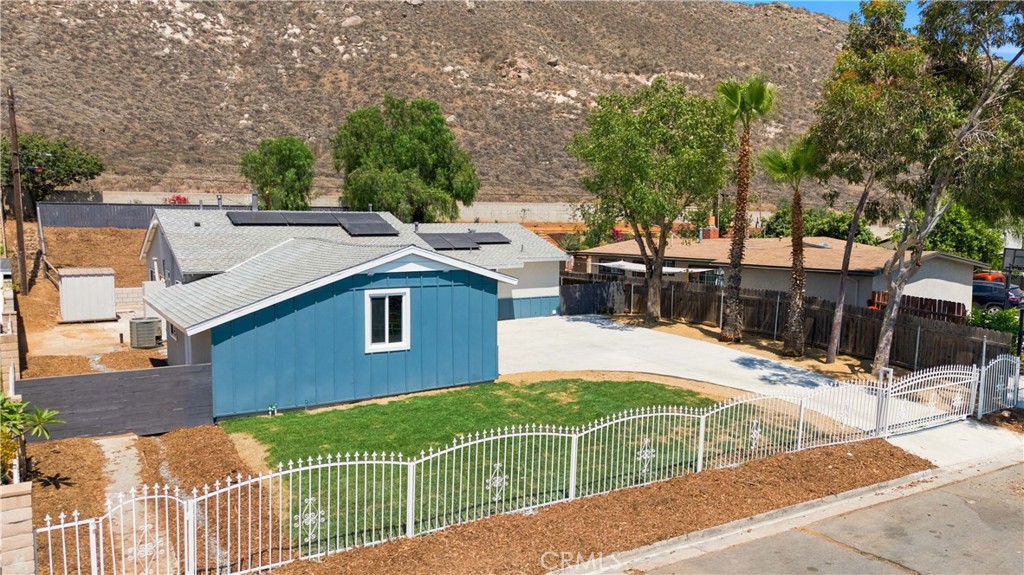 5945 Paramount Drive