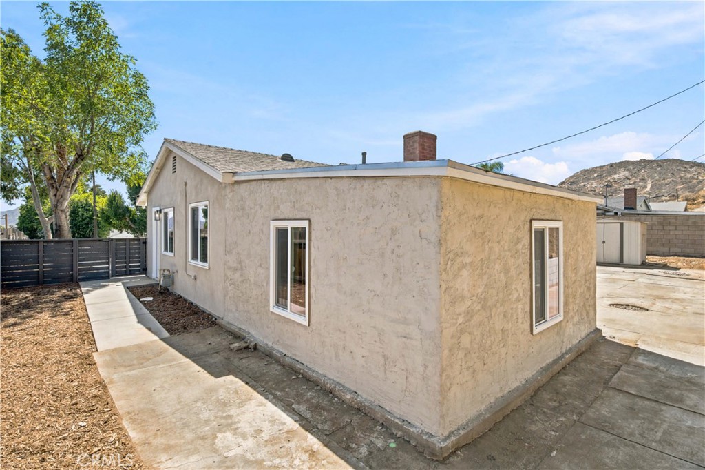 5945 Paramount Drive