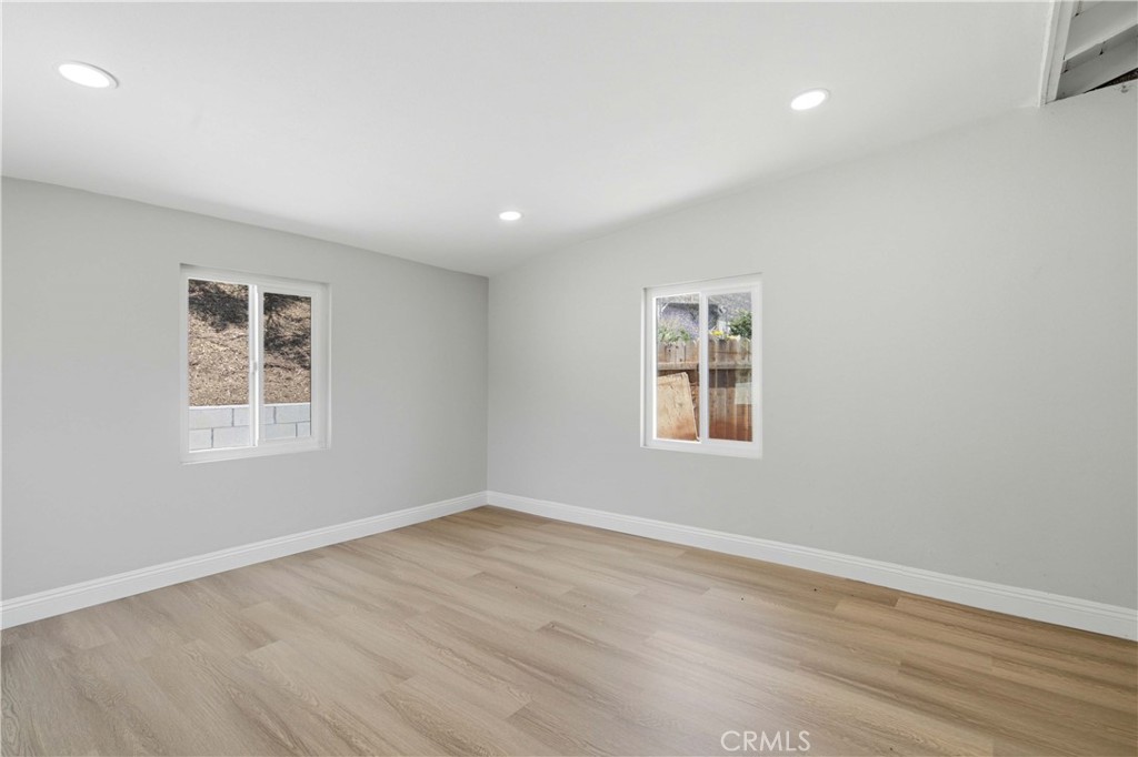 5945 Paramount Drive