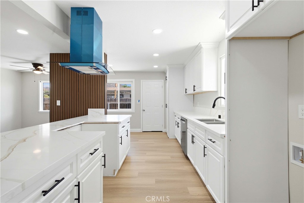 5945 Paramount Drive