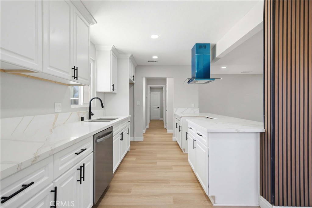 5945 Paramount Drive