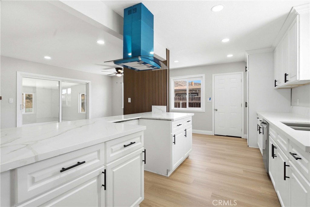 5945 Paramount Drive