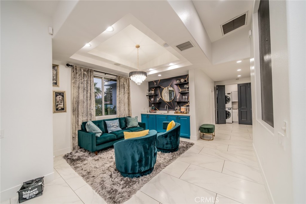 2932 Sunrise way
