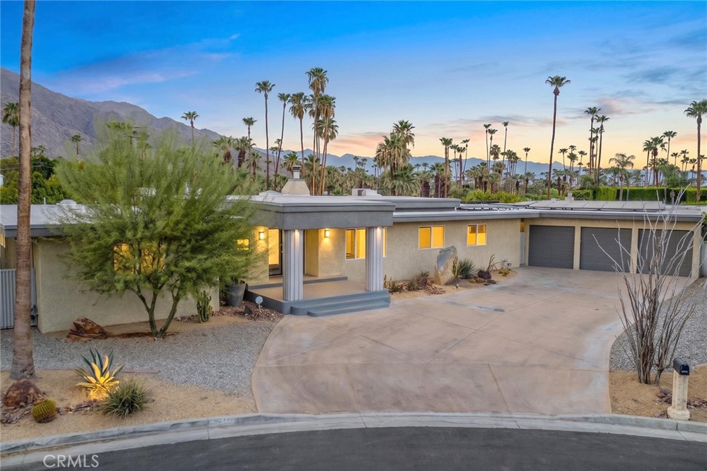 1600 E Palm Tree Drive