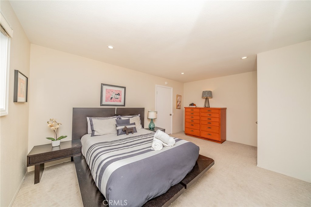 1600 E Palm Tree Drive