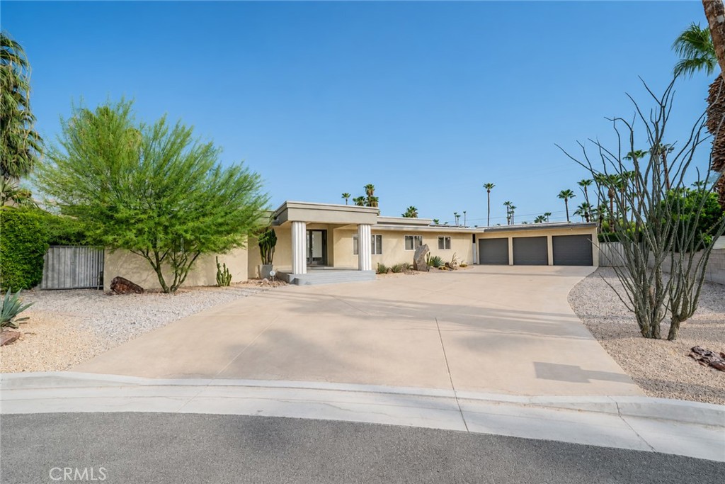 1600 E Palm Tree Drive