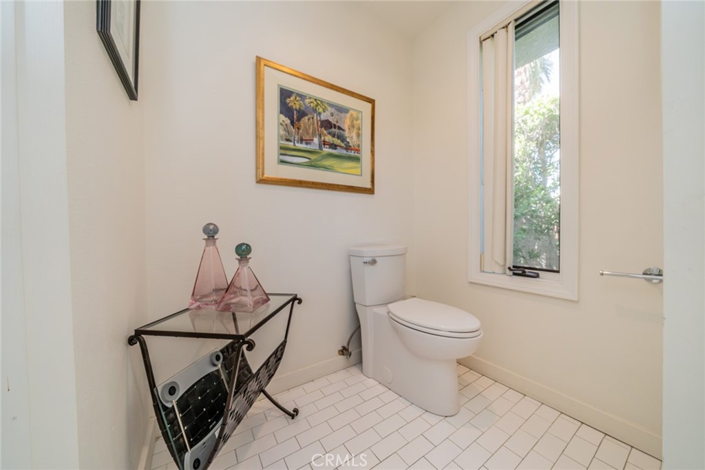 1600 E Palm Tree Drive