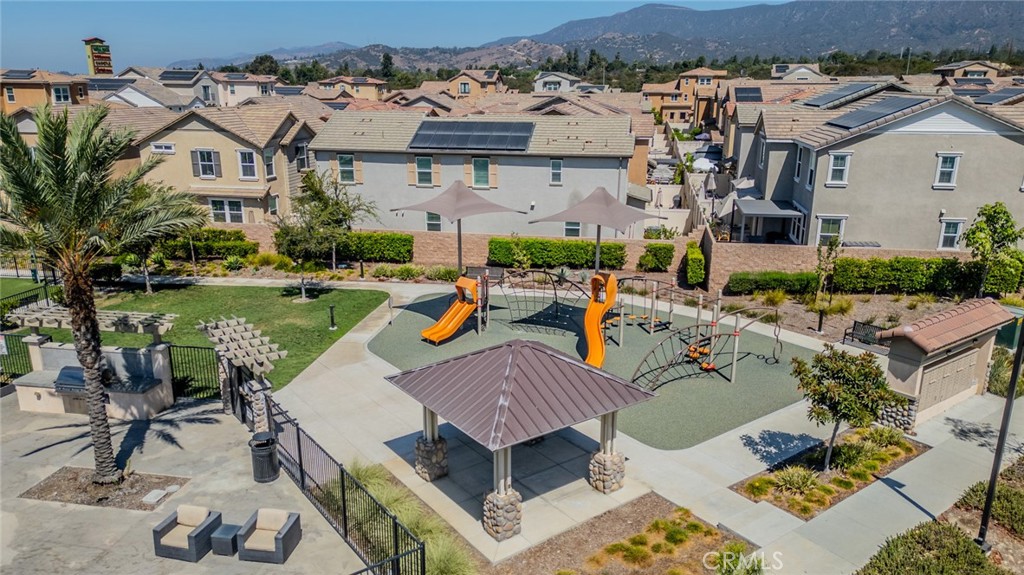 1617 Honeysuckle Place