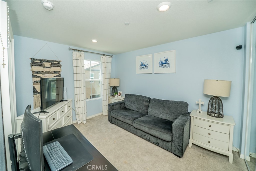 1617 Honeysuckle Place