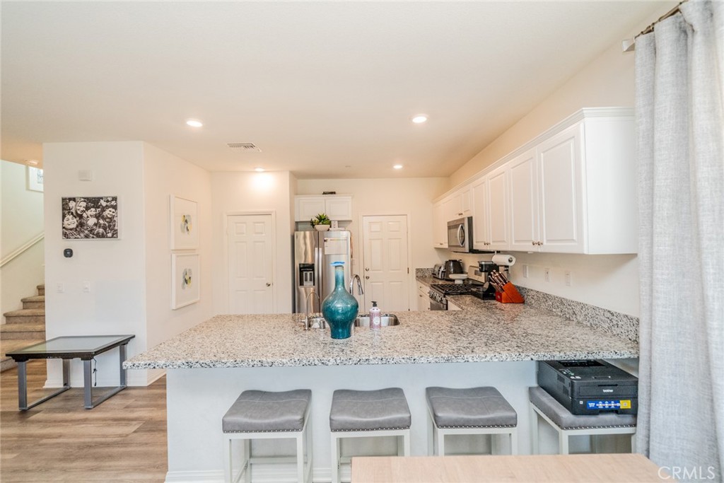 1617 Honeysuckle Place