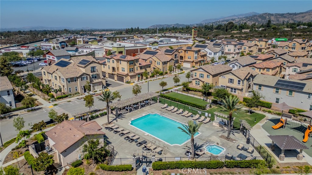 1617 Honeysuckle Place