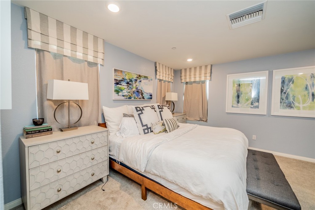 1617 Honeysuckle Place