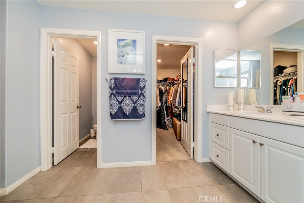 1617 Honeysuckle Place