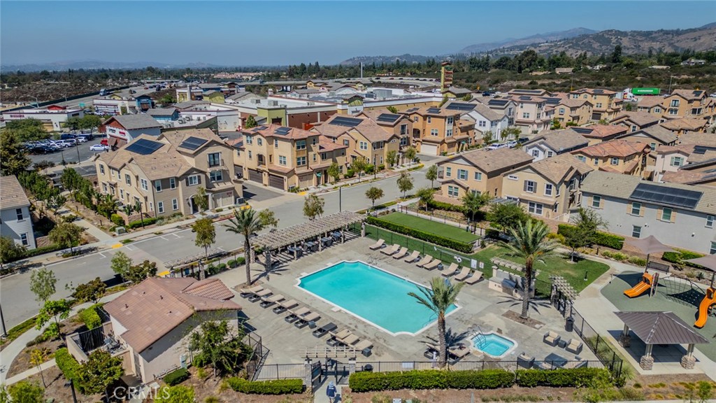 1617 Honeysuckle Place