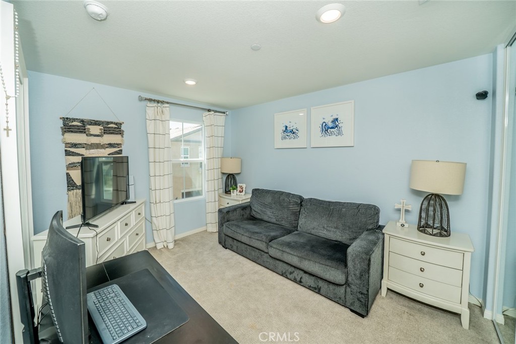 1617 Honeysuckle Place