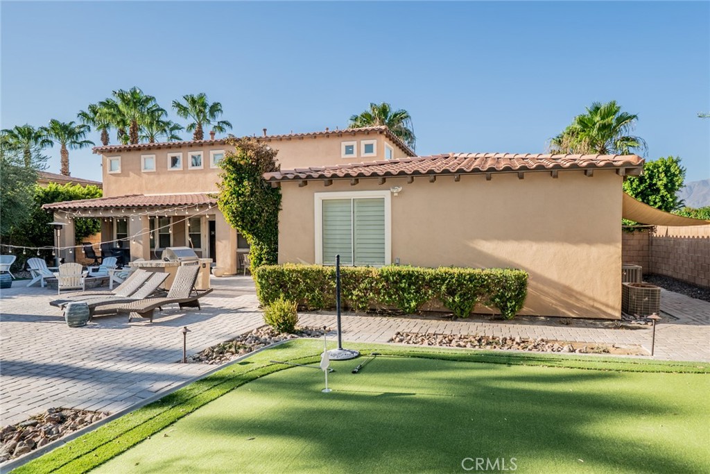 80592 Apricot Lane