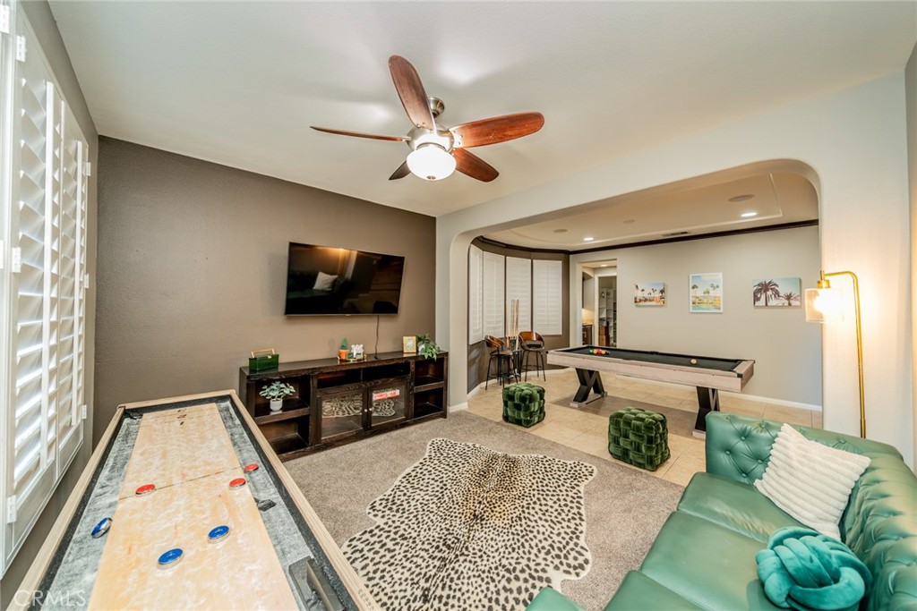 80592 Apricot Lane